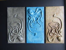 Load image into Gallery viewer, Octopus with Oyster Concrete Hand Made Art Tile