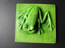 Load image into Gallery viewer, Spring Peeper Frog Cement Hand Cast Decorator Tile