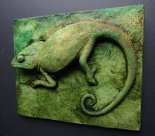 Load image into Gallery viewer, Chameleon Concrete Tropical Decor Art Wall Sculpture Tile