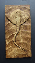 Load image into Gallery viewer, Sting Ray Sculpture Art Gift Nature Tile