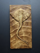Load image into Gallery viewer, Manta Ray Concrete Hand Made Art Tile
